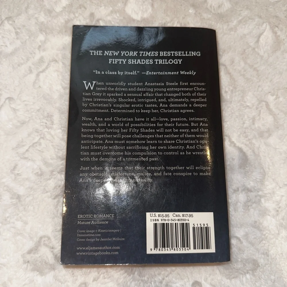"Fifty Shades Freed by E.L. James - Erotic Romance Novel" - Picture 2 of 2